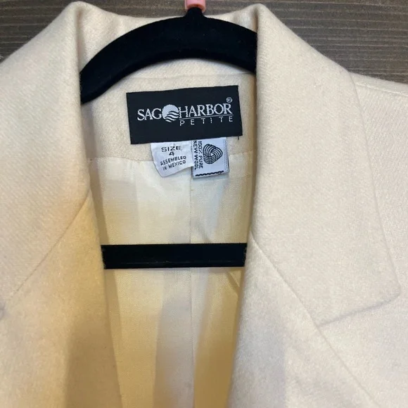 Vintage Sag Harbor Cream Wool Blazer, 4/Small - Picture 3 of 7